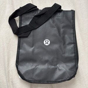 NWT Black and White Lululemon Shopper Tote Bag